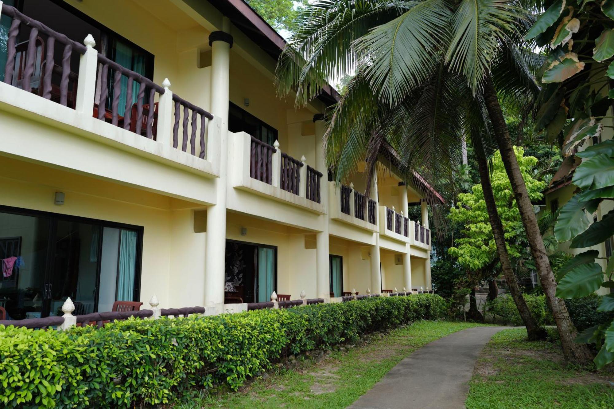 Bhumiyama Plus Hotel Koh Chang Bagian luar foto